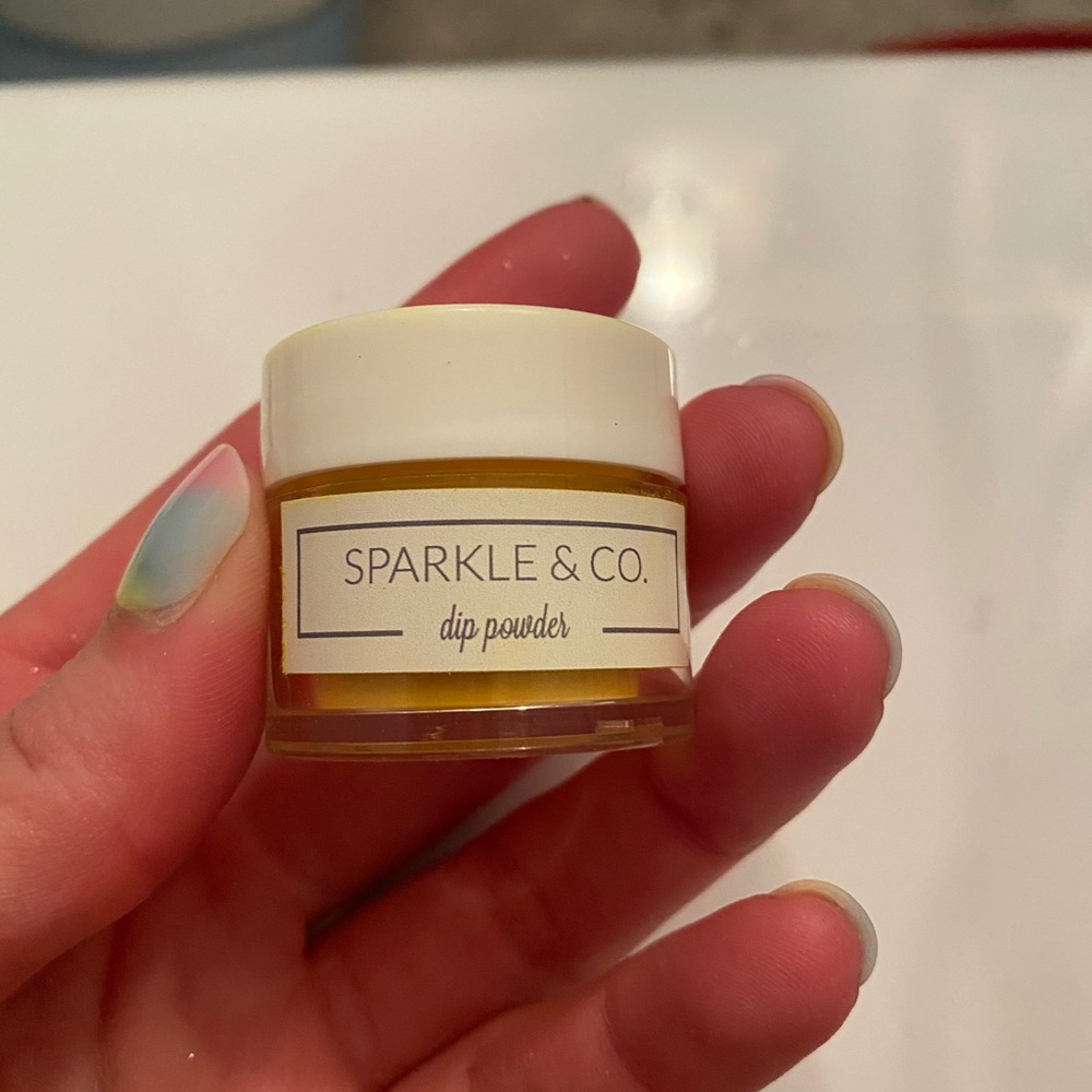 Sparkle & co dip powder